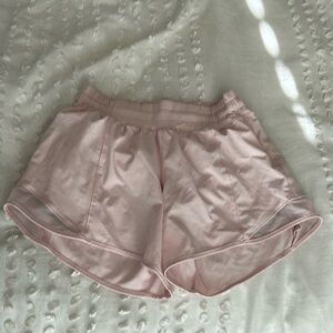 lululemon strawberry milkshake hotty hots size 4 tall
